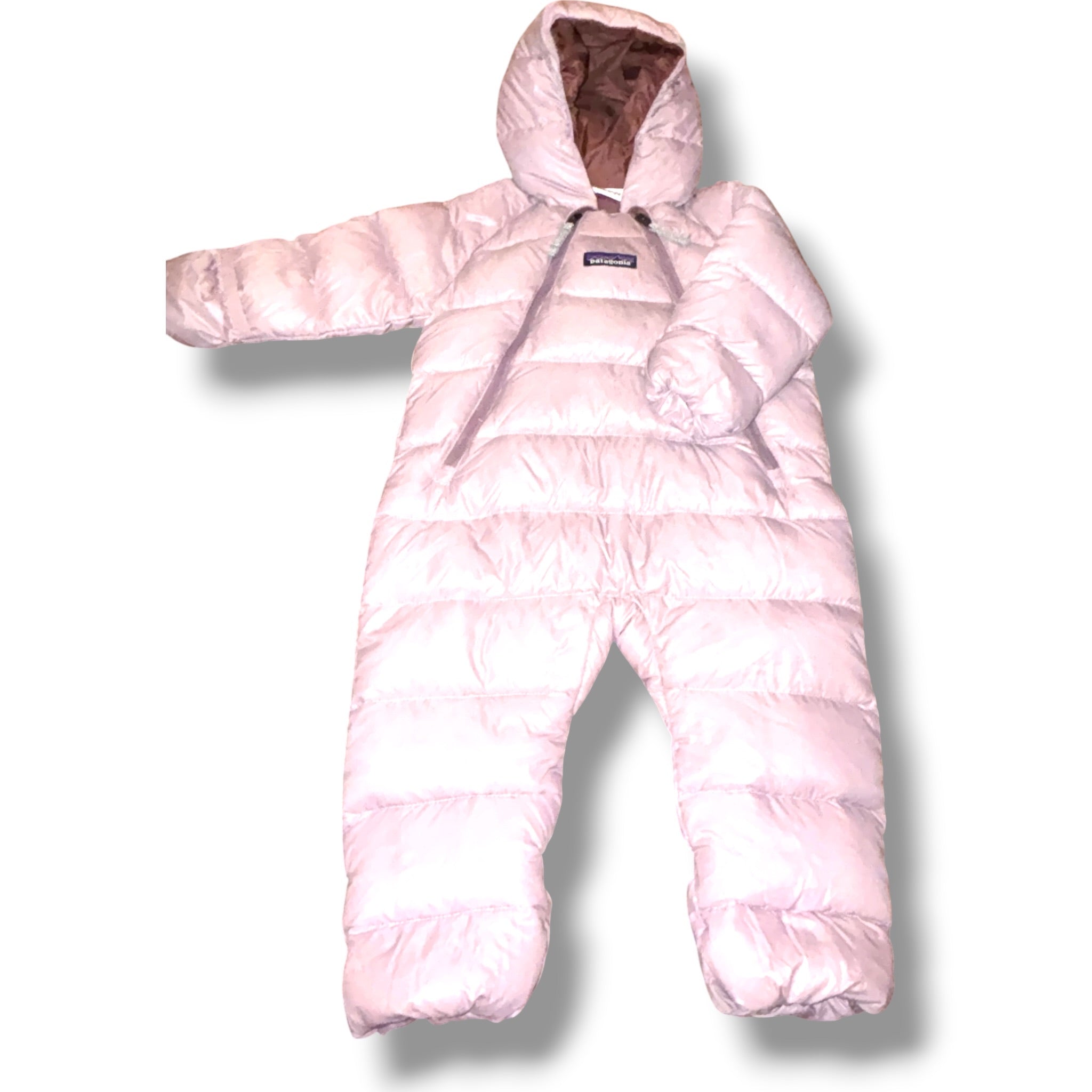 Size 3-6 month Girls Patagonia Purple Lavender puffer bunting