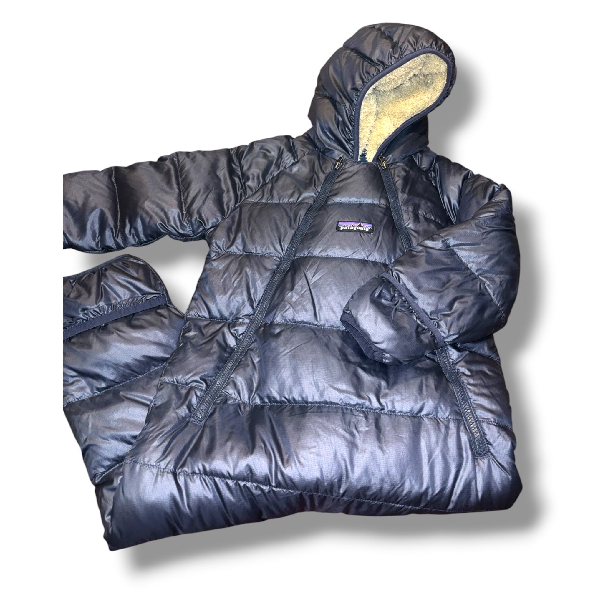 Size 18-24 month Boys Patagonia Navy Bunting w/ sherpa-lined hood