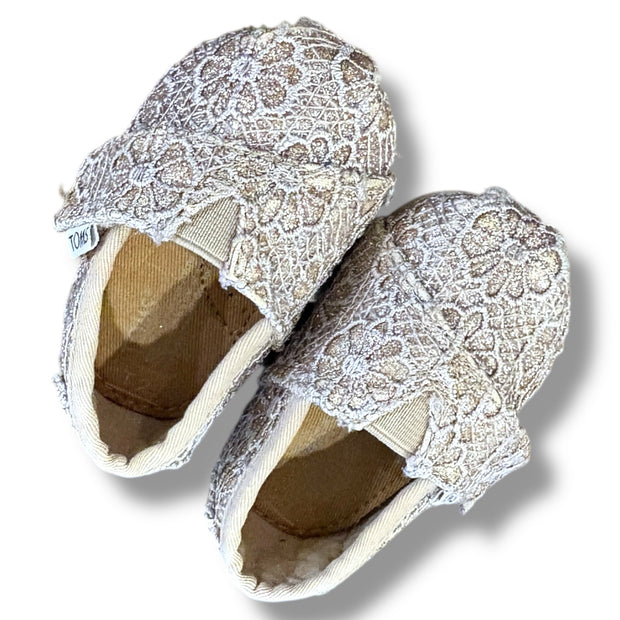 Size 2 infant Toms gold floral slip on velcro shoes Default Title / 2 / -