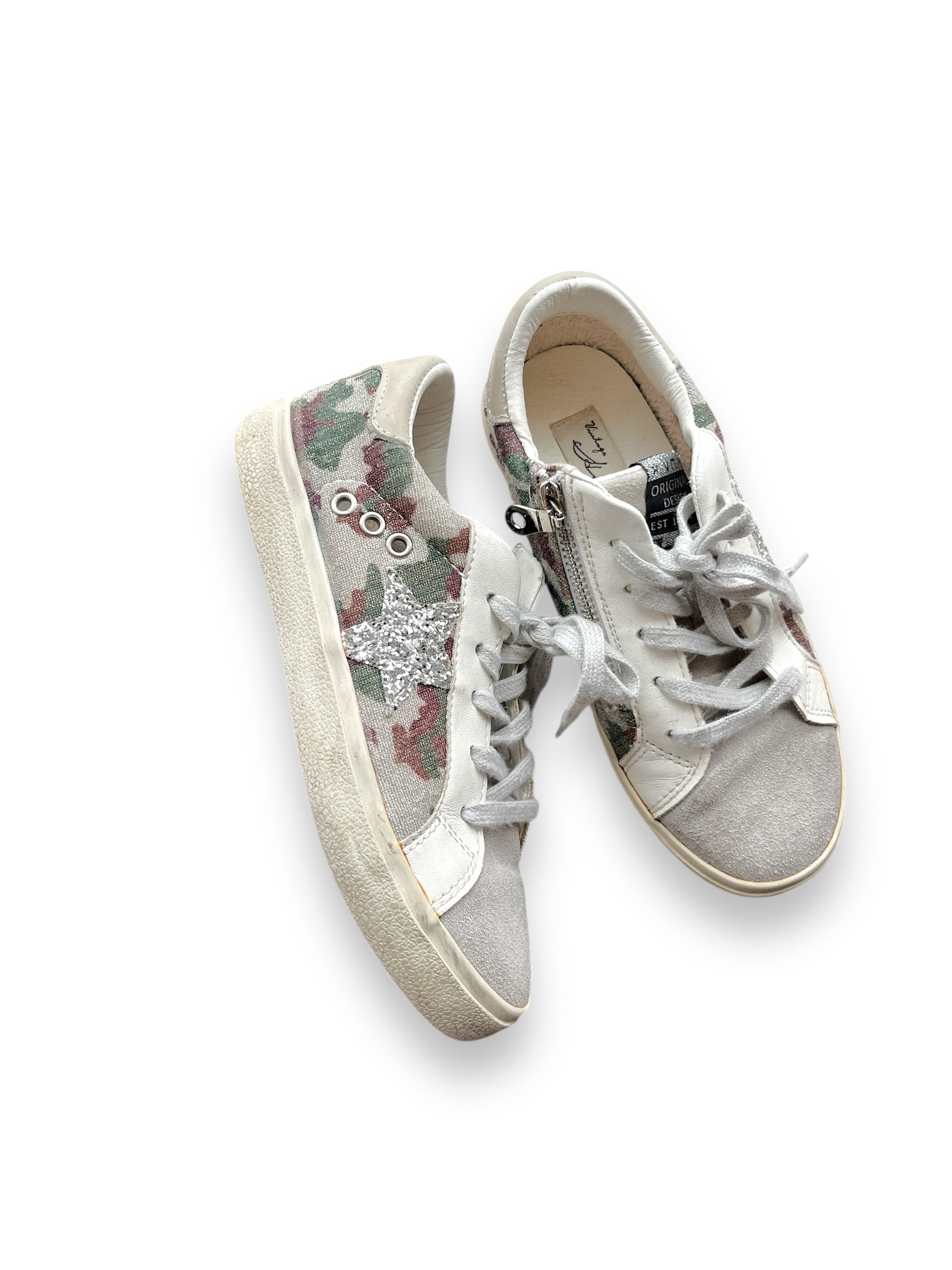 Size 4 Vintage Havana camo star sneakers- wear Default Title / 4 / Girl