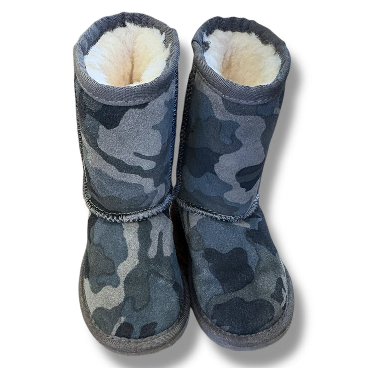 Size 8 toddler EMU black camo boots like new Default Title / 8 / -