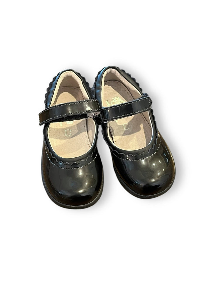 Size 10.5 See Kai Run scalloped Mary Jane shoes Default Title / 10.5 / -