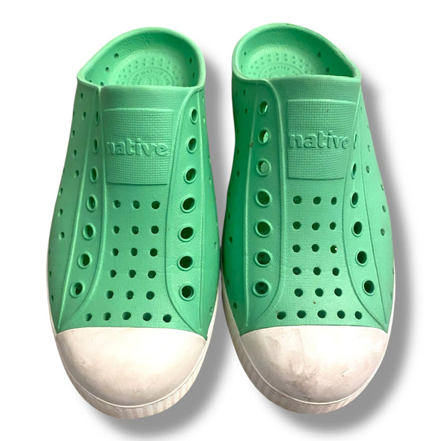 Size 1 Native light green slip on sandals Default Title / 1 / Girl