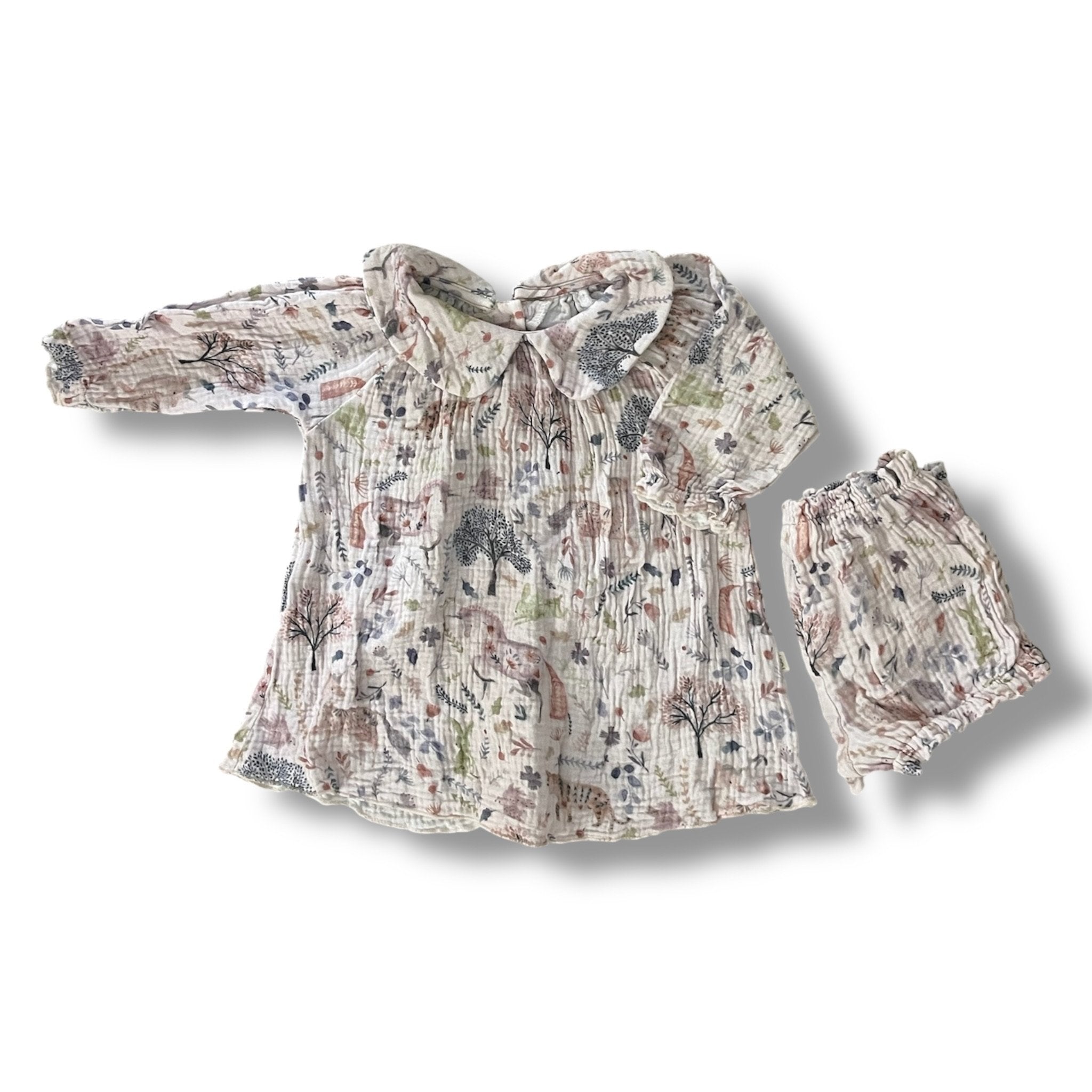 Size 6-9 months Elegant Baby shirt and short set, unicorns & nature print Default Title / 6-9 month / Girl