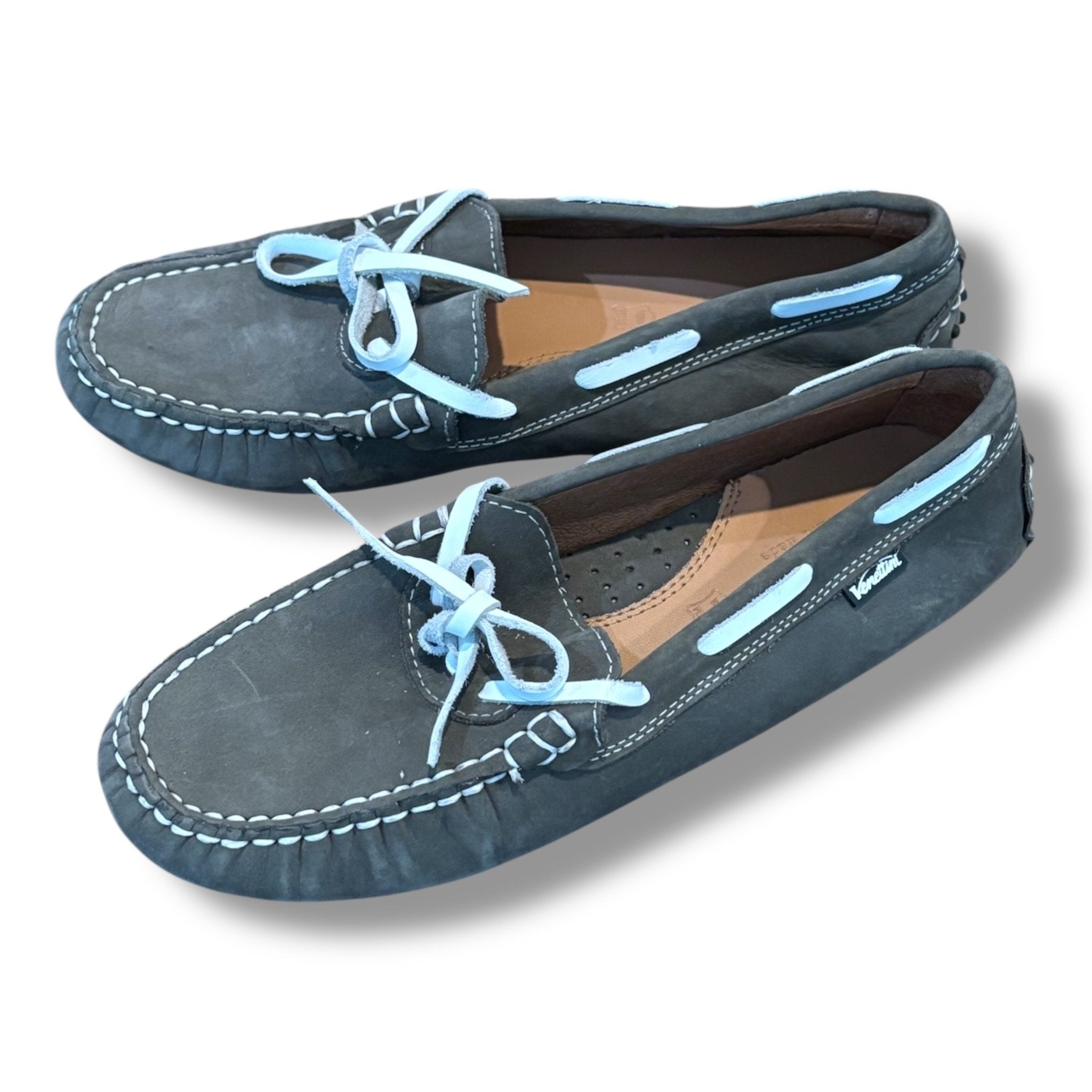 Size Girls 3.5 Venettini gray suede w/ white lace/stitching moccasins  (NWOT) Default Title / 3.5 / Girl