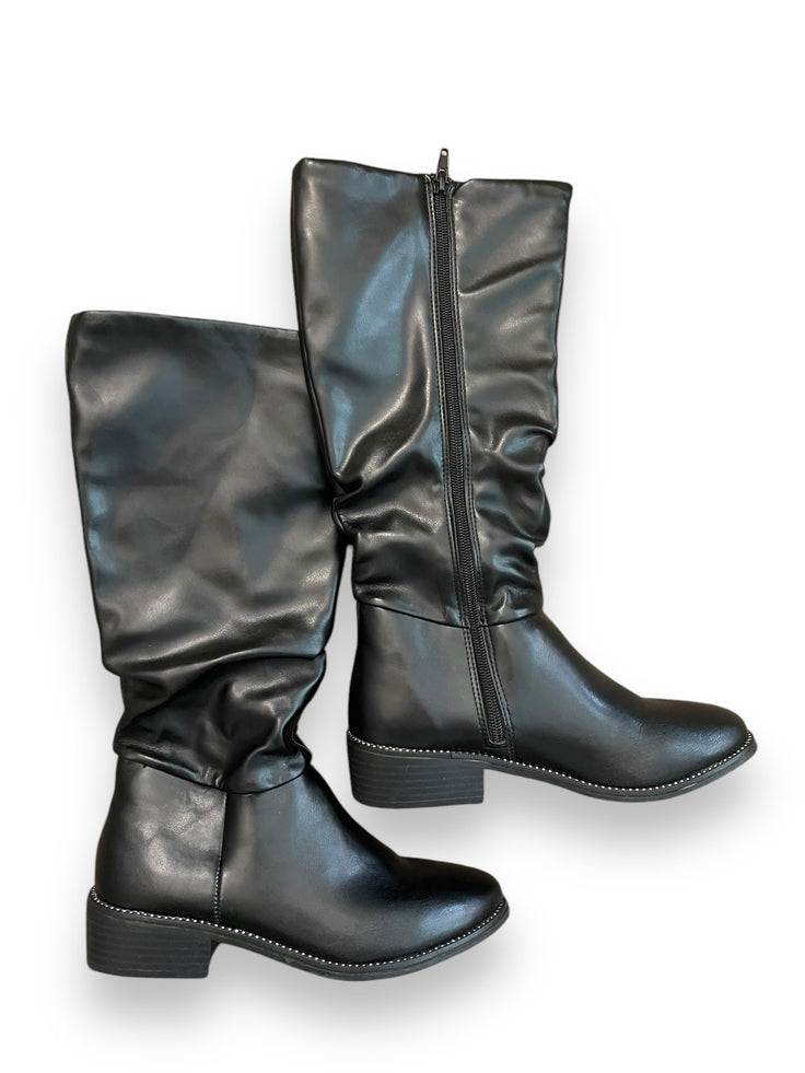 Size 4 Steve Madden black boots, NEW Default Title / 4 / Girl