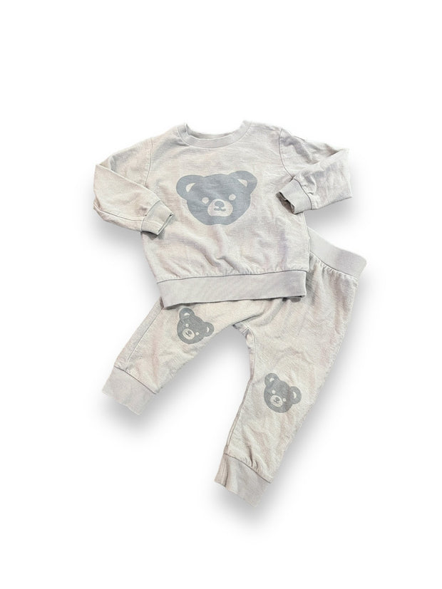 Size 3 Hux light blue sweatset with bears on chest and knees, few small spots Default Title / 3 / Boy