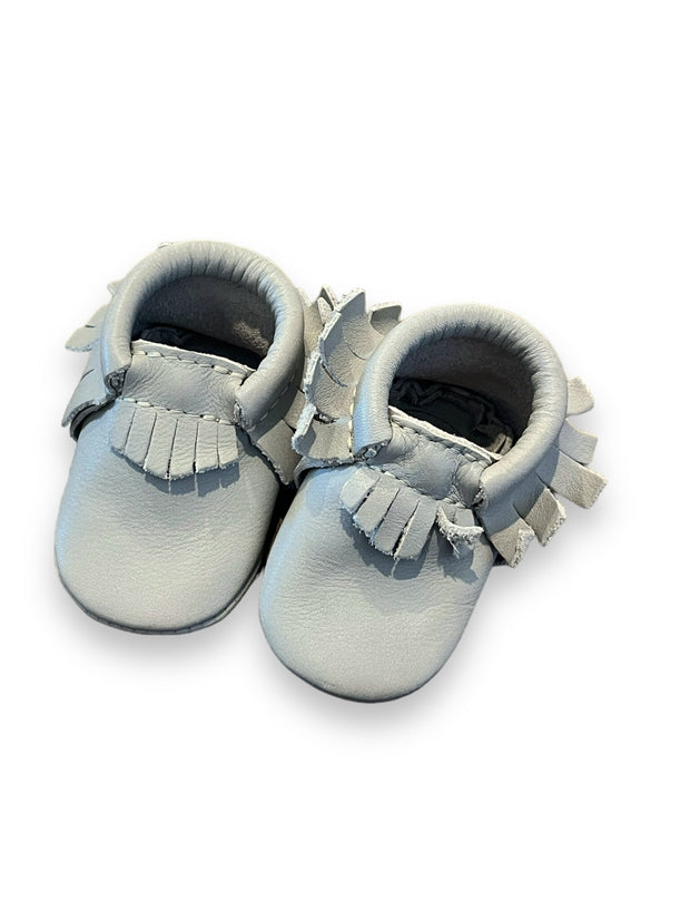 Size 0 Freshly Picked light gray moccasin crib shoes Default Title / 0 / -
