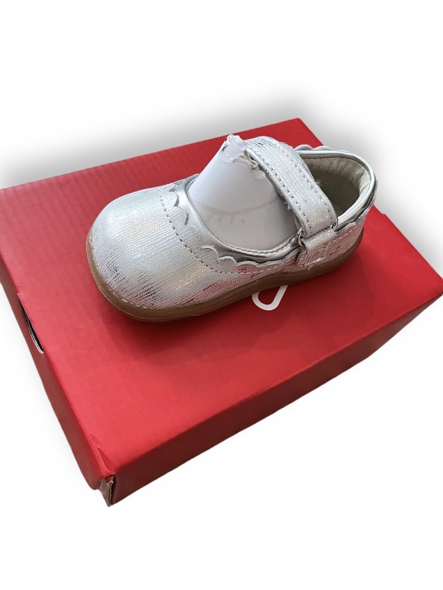 Size 5 toddler See Kai Run brushed metalic with scallop mary janes Default Title / 5 / -